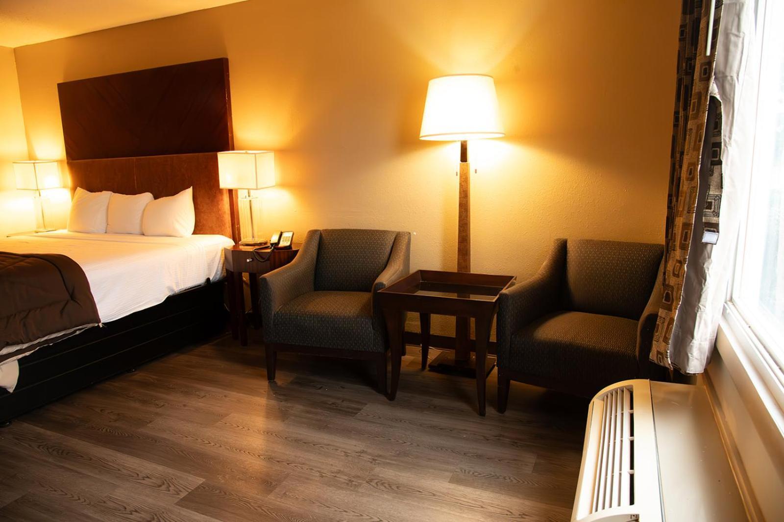 Country Garden & Suites Benton Стая снимка