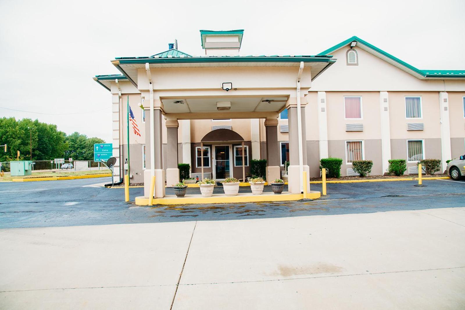 Country Garden & Suites Benton Екстериор снимка