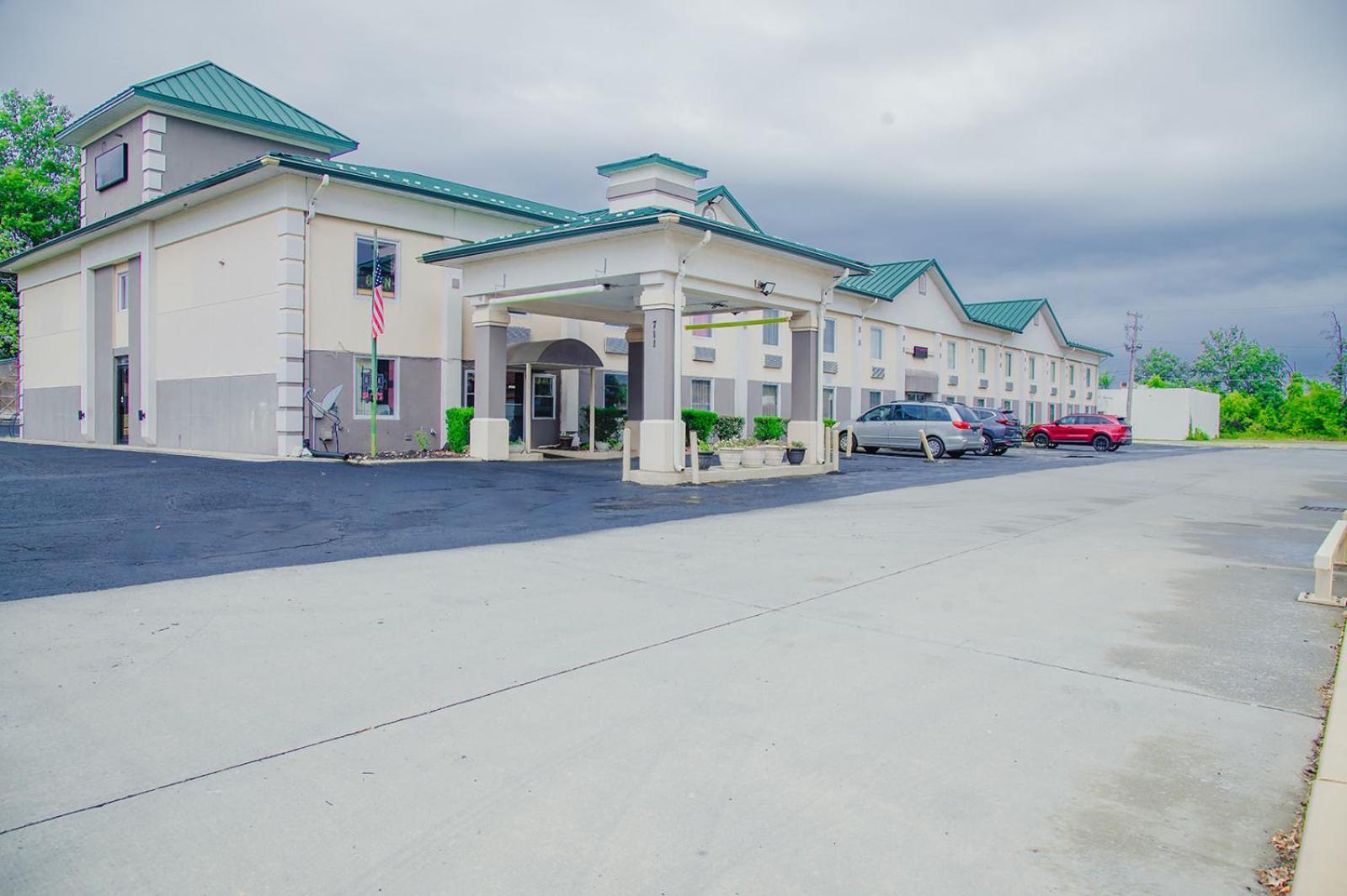 Country Garden & Suites Benton Екстериор снимка