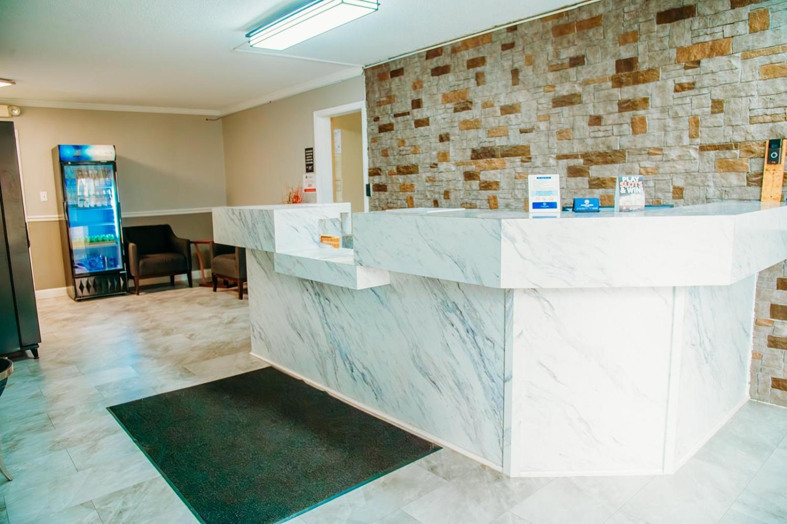 Country Garden & Suites Benton Екстериор снимка
