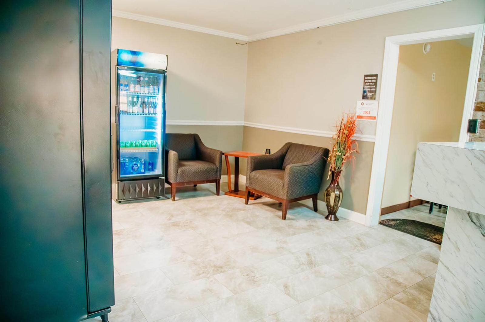 Country Garden & Suites Benton Екстериор снимка