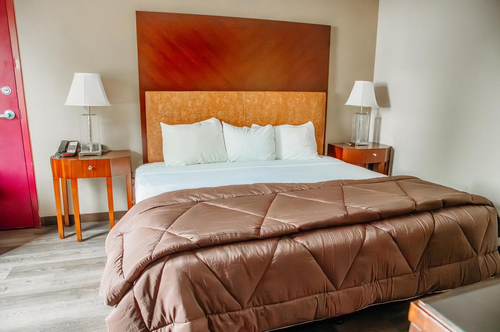Country Garden & Suites Benton Екстериор снимка