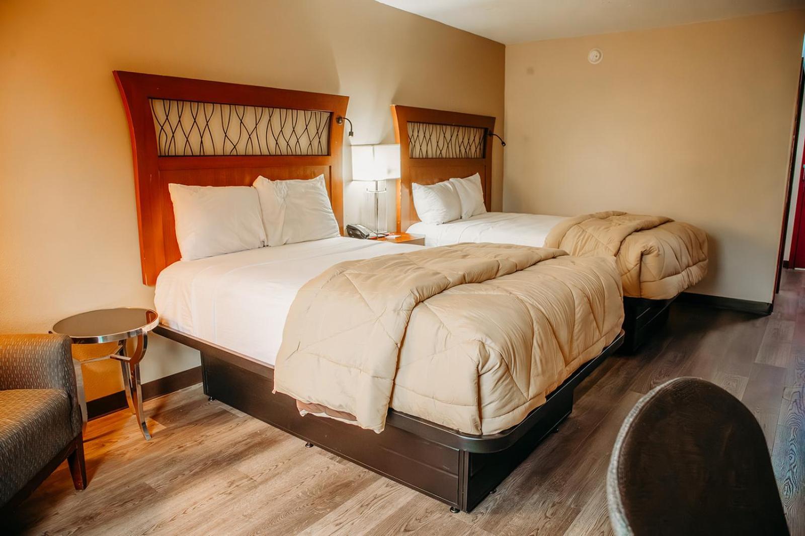 Country Garden & Suites Benton Екстериор снимка